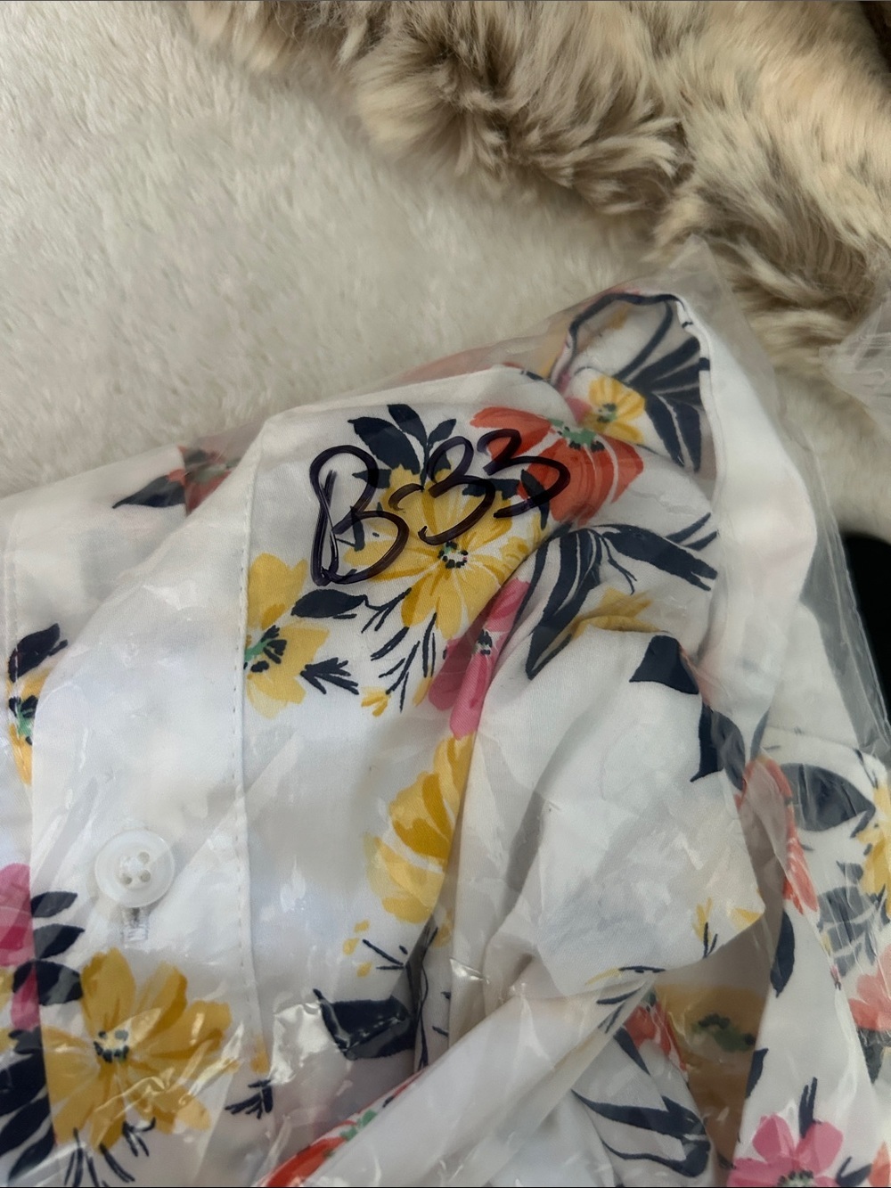 Maggy London White Dress with Floral Accents Amalia Short Sleeve Jersey Size 8 - Picture 13 of 13